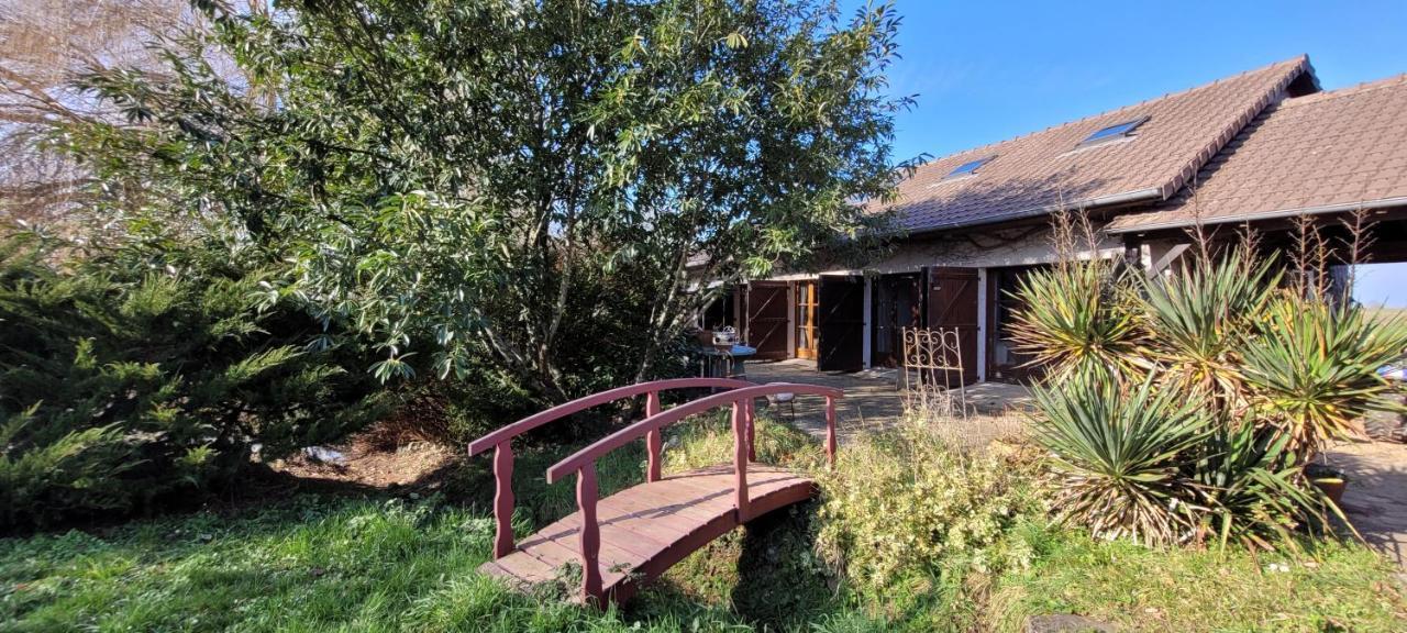 Les Grands Bois Villa Saint-Épain Exteriör bild